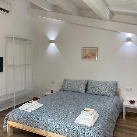 Ocucchiti Apartment Syracuse Bagian luar foto
