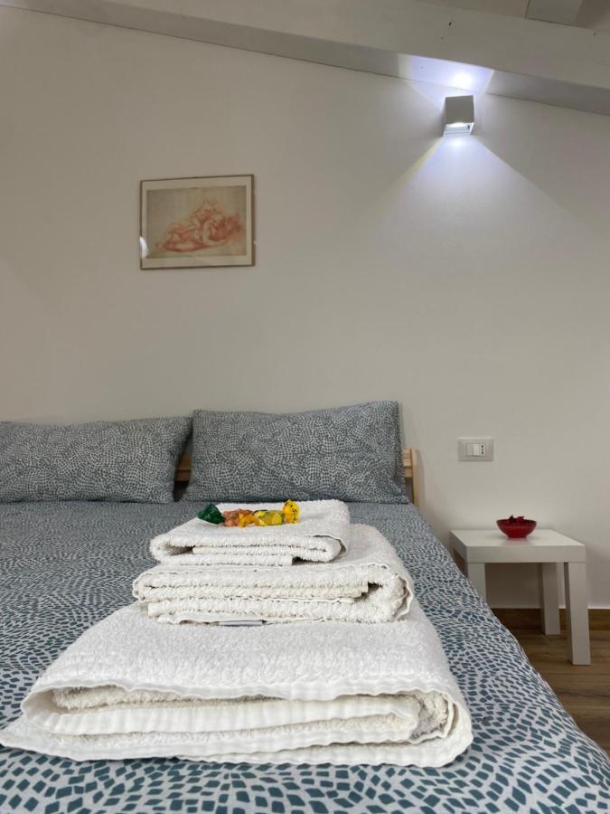 Ocucchiti Apartment Syracuse Bagian luar foto
