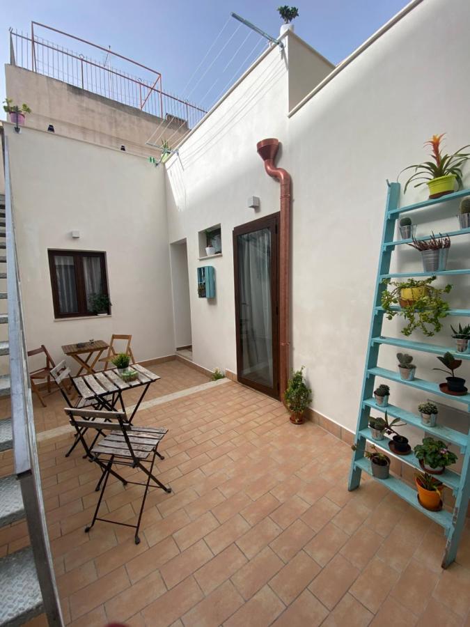 Ocucchiti Apartment Syracuse Bagian luar foto